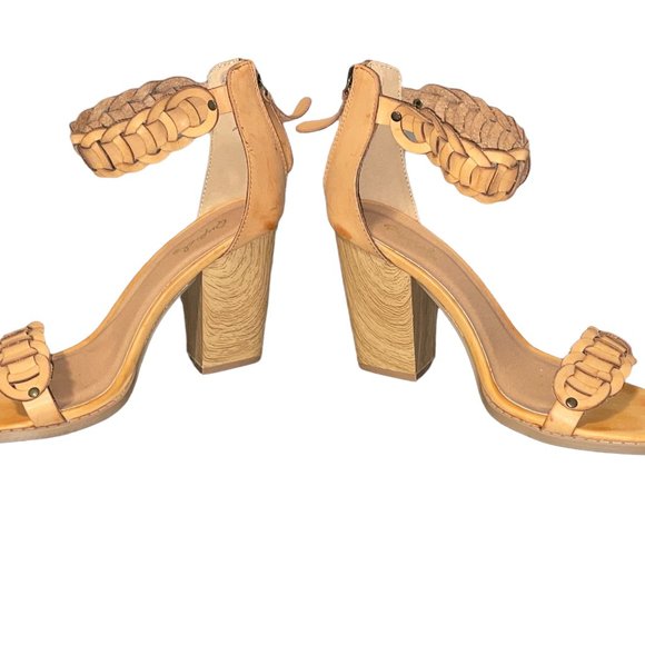 Qupid Chunky Heels, Size 7 - Picture 3 of 7